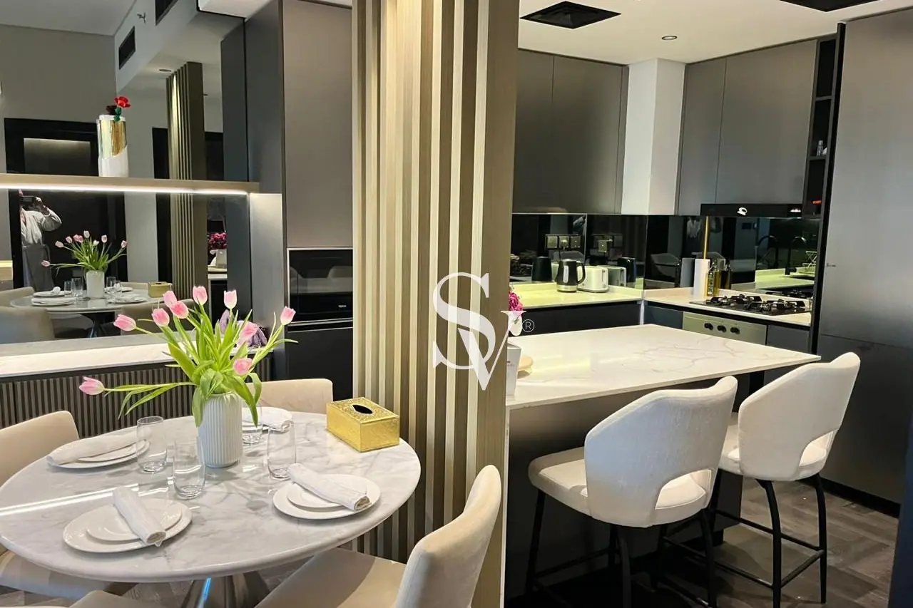 Elegant Furnished|Luxury Upgrade|Ready to Move in — photo 1