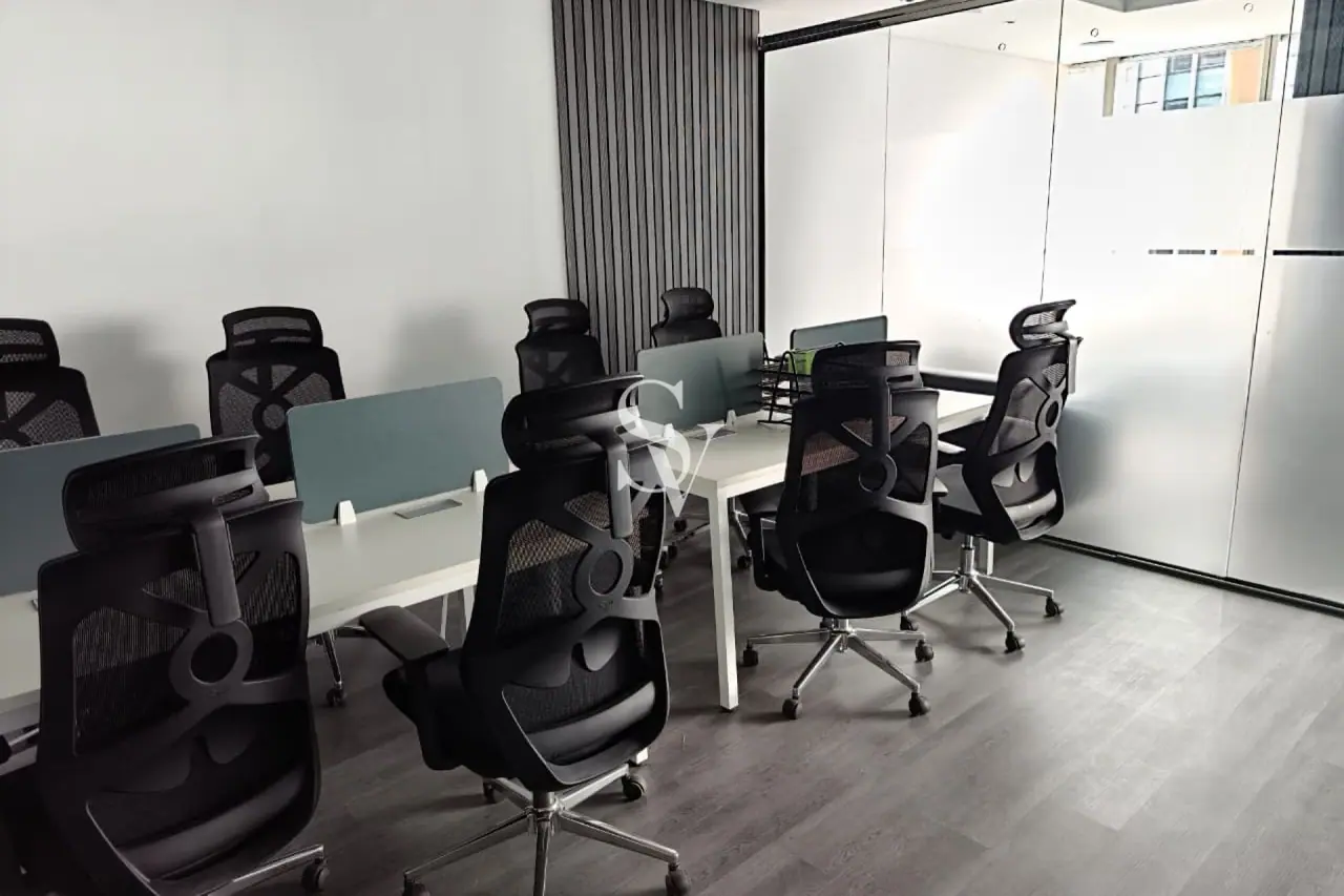 Fully Furnished | Near Metro | Vacant — photo 1