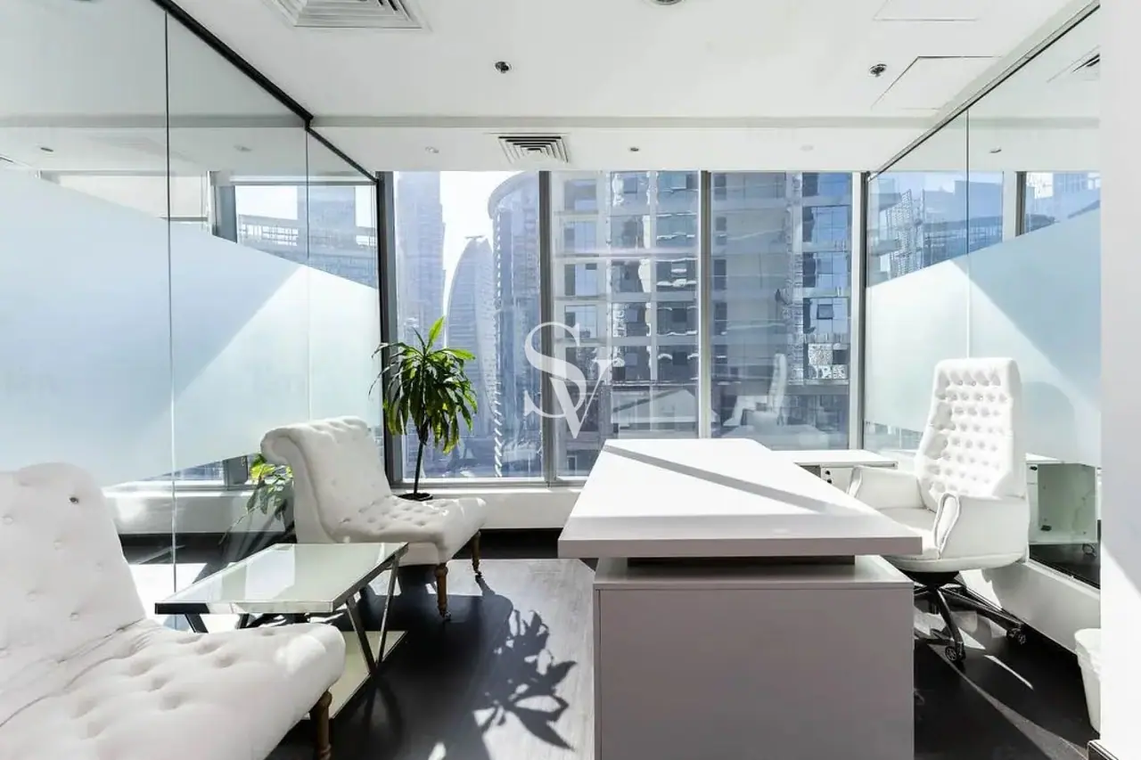 Furnished | Canal View | Partitioned — photo 1