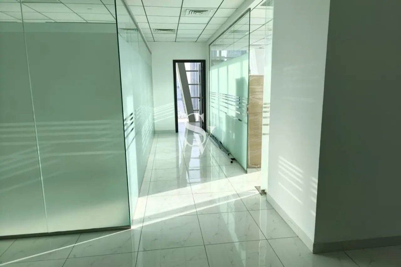 Unfurnished | Close To Metro | High Floor — photo 1