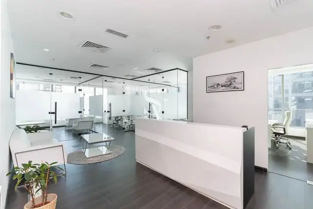Furnished | Canal View | Partitioned — photo 2