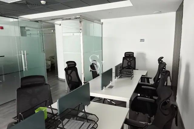 Fully Furnished | Near Metro | Vacant — photo 4