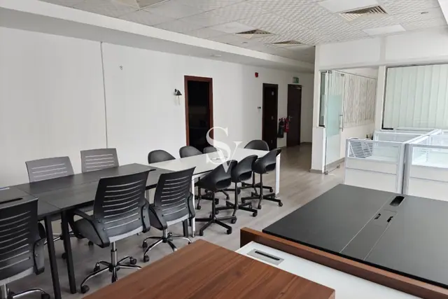 Fully Furnished | Close To Metro | Vacant — photo 4