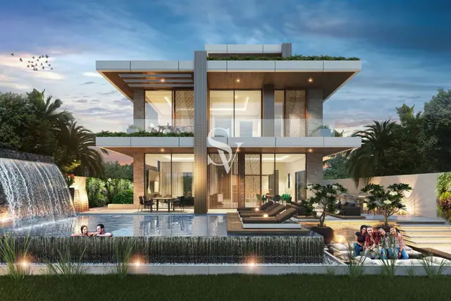 Golf Course Mansion | Prime Location — photo 2