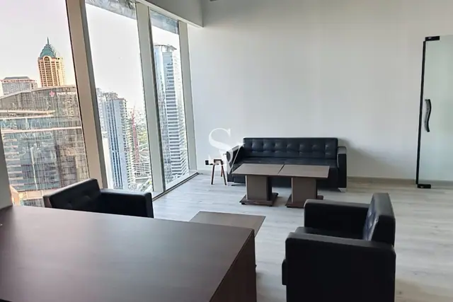 Fully Upgraded | High Floor | Fully Furnished — photo 4