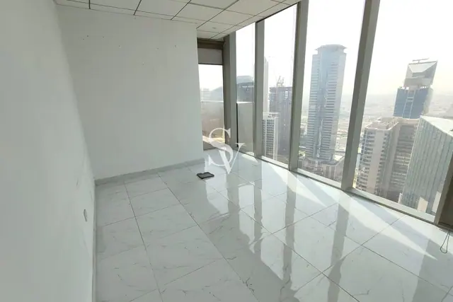 Unfurnished | Close To Metro | High Floor — photo 2