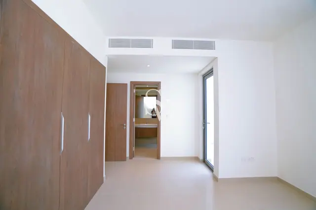 B2B | Close To Amenities | Vacant Oct | Greenery — photo 2