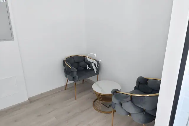 Fully Upgraded | High Floor | Fully Furnished — photo 2