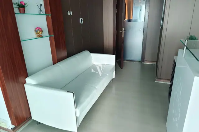 Furnished | Near Metro | Wet Pantry — photo 4
