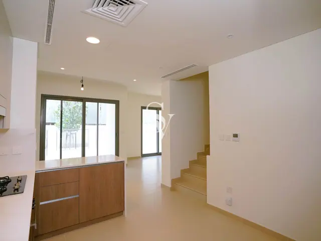 B2B | Close To Amenities | Vacant Oct | Greenery