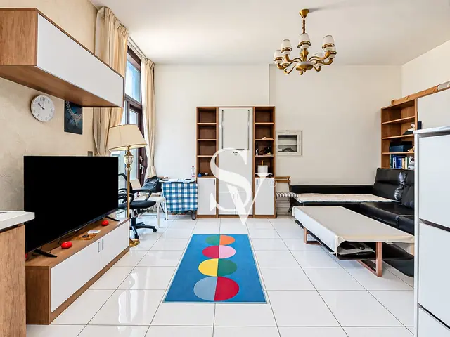 Rented | High Floor | Road View | Furnished
