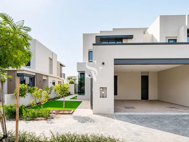 Internal | Landscaped | Single Row | Hilltop