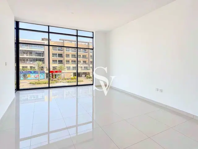 Large layout | Well Maintained | Vacant