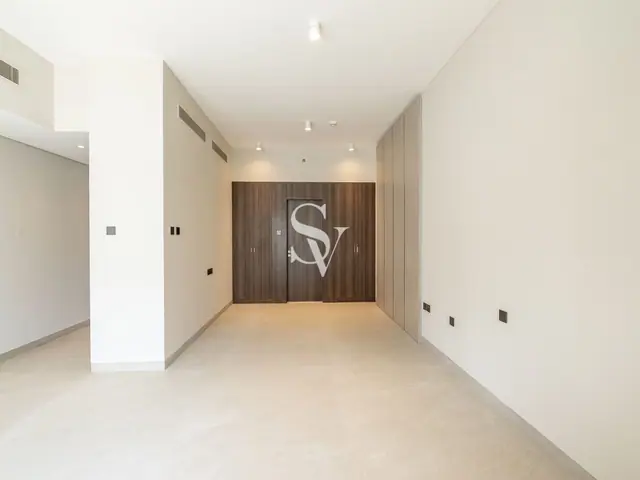 Corner Studio | Rented | Convertible 1BR