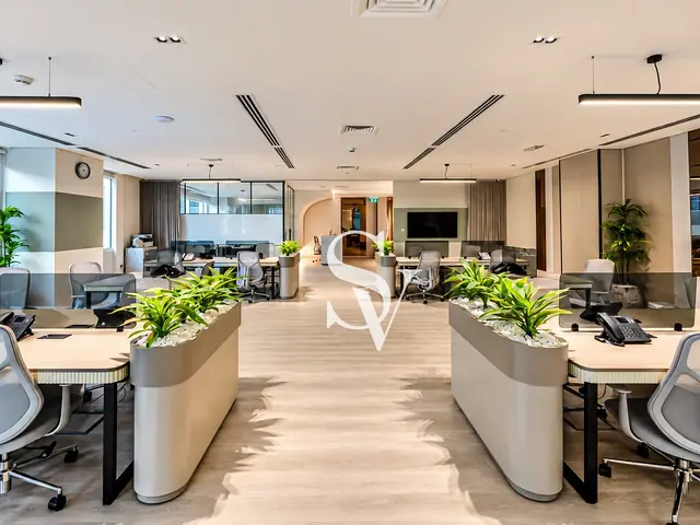 FURNISHED | FULLY FITTED OFFICE| 4 PARKINGS