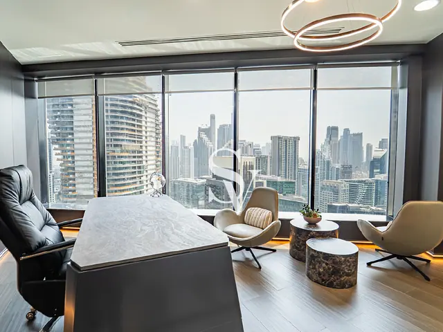 BURJ VIEW | 3 PARKINGS | UPGRADED | PREMIUM OFFICE