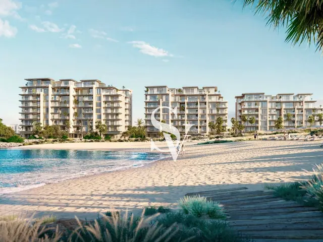 HIGH END | BEACHFRONT RESIDENCE | ENSUITE ROOMS