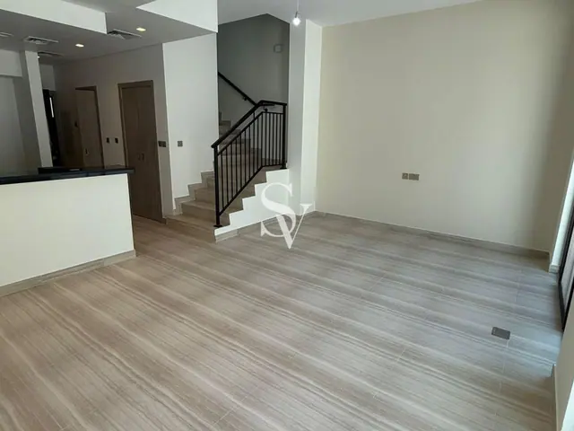 Landscaped | Unfurnished | Community View